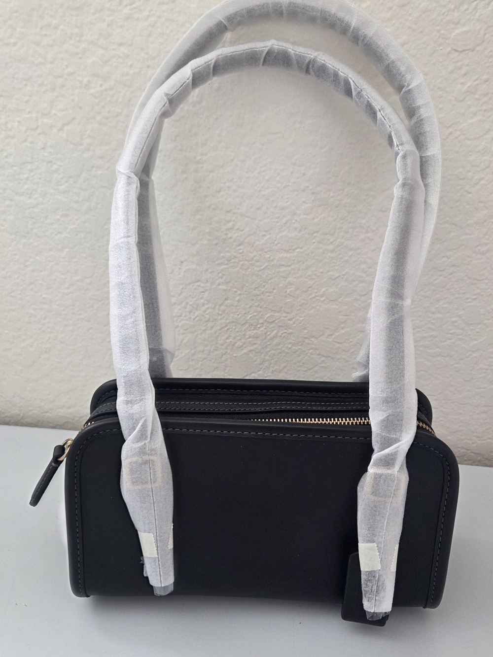 Coach Swing Zip Bag 20 Black/Brass